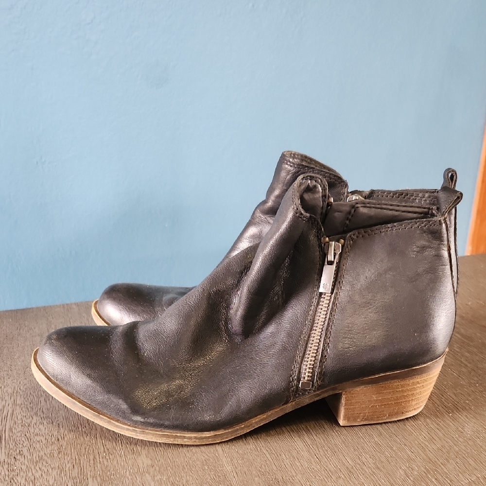 Lucky Brand Black Leather Ankle Boots With Zipoers